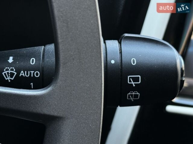 Білий Рено Кліо, об'ємом двигуна 1.2 л та пробігом 118 тис. км за 9300 $, фото 23 на Automoto.ua