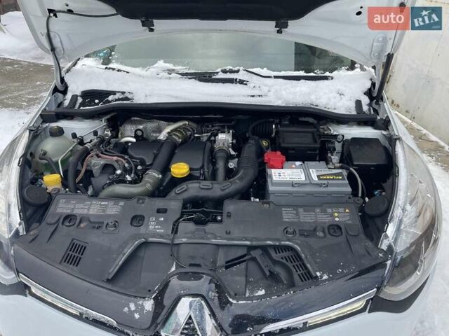 Білий Рено Кліо, об'ємом двигуна 1.5 л та пробігом 126 тис. км за 9450 $, фото 1 на Automoto.ua