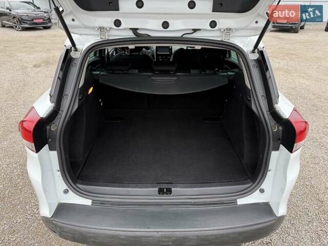 Білий Рено Кліо, об'ємом двигуна 1.46 л та пробігом 142 тис. км за 9500 $, фото 12 на Automoto.ua