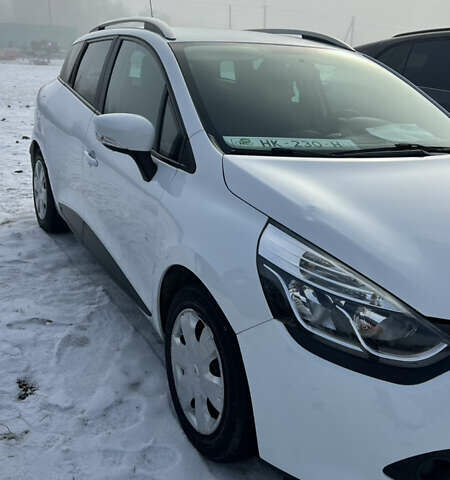 Белый Рено Клио, объемом двигателя 1 л и пробегом 145 тыс. км за 7500 $, фото 11 на Automoto.ua