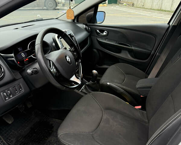 Білий Рено Кліо, об'ємом двигуна 1.5 л та пробігом 186 тис. км за 7200 $, фото 8 на Automoto.ua