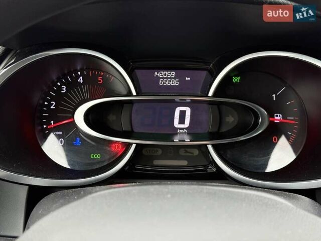 Білий Рено Кліо, об'ємом двигуна 1.46 л та пробігом 142 тис. км за 9500 $, фото 23 на Automoto.ua
