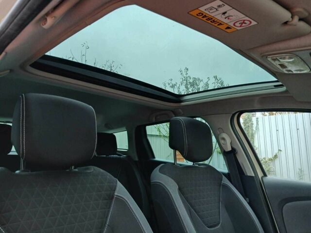 Белый Рено Клио, объемом двигателя 1.5 л и пробегом 140 тыс. км за 9900 $, фото 5 на Automoto.ua