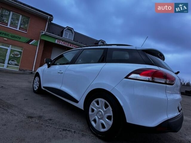 Белый Рено Клио, объемом двигателя 1.5 л и пробегом 265 тыс. км за 7700 $, фото 3 на Automoto.ua