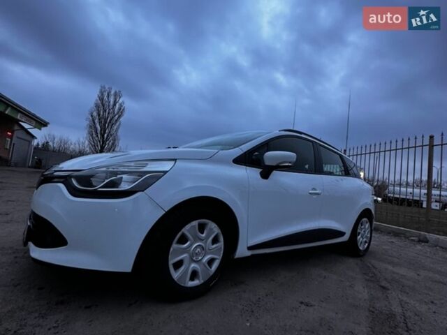 Белый Рено Клио, объемом двигателя 1.5 л и пробегом 265 тыс. км за 7700 $, фото 1 на Automoto.ua