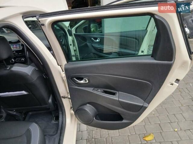 Білий Рено Кліо, об'ємом двигуна 1.46 л та пробігом 140 тис. км за 9600 $, фото 15 на Automoto.ua