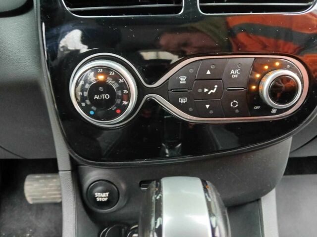 Белый Рено Клио, объемом двигателя 1.5 л и пробегом 140 тыс. км за 9900 $, фото 9 на Automoto.ua