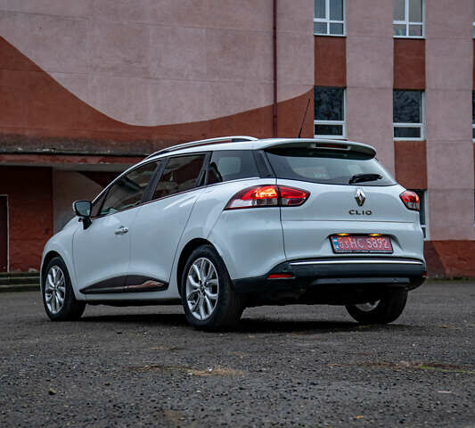 Белый Рено Клио, объемом двигателя 1.5 л и пробегом 192 тыс. км за 9700 $, фото 14 на Automoto.ua