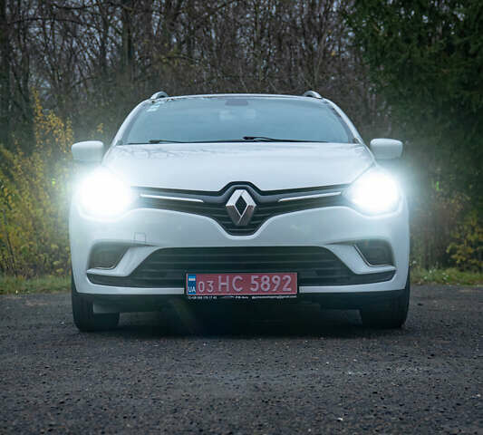 Белый Рено Клио, объемом двигателя 1.5 л и пробегом 192 тыс. км за 9700 $, фото 8 на Automoto.ua