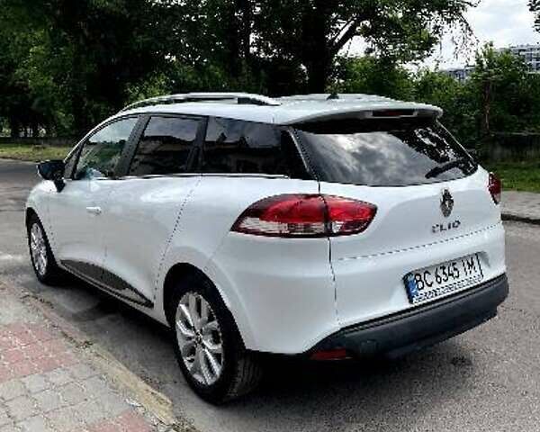 Белый Рено Клио, объемом двигателя 1.46 л и пробегом 240 тыс. км за 9100 $, фото 1 на Automoto.ua