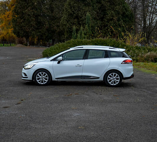 Белый Рено Клио, объемом двигателя 1.5 л и пробегом 192 тыс. км за 9700 $, фото 12 на Automoto.ua