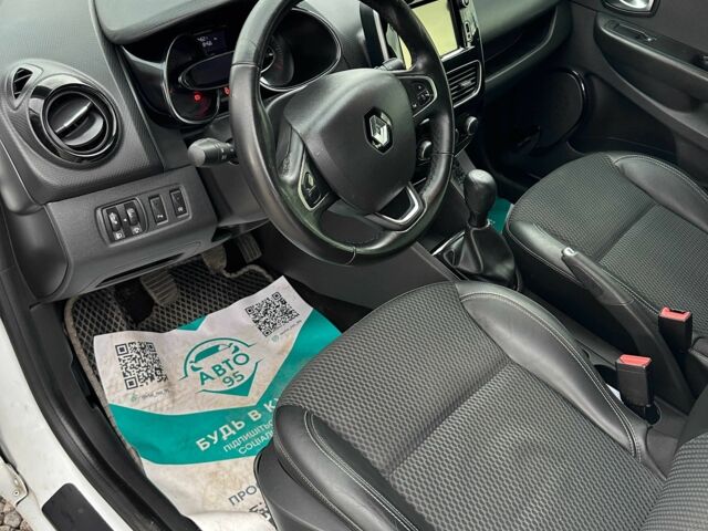 Белый Рено Клио, объемом двигателя 1.5 л и пробегом 197 тыс. км за 8700 $, фото 14 на Automoto.ua