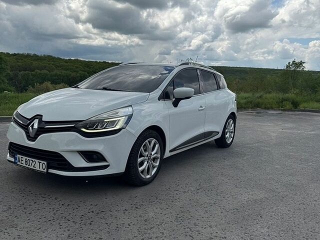 Білий Рено Кліо, об'ємом двигуна 1.5 л та пробігом 280 тис. км за 8500 $, фото 4 на Automoto.ua