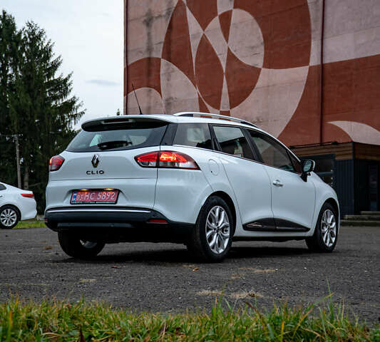 Белый Рено Клио, объемом двигателя 1.5 л и пробегом 192 тыс. км за 9700 $, фото 16 на Automoto.ua