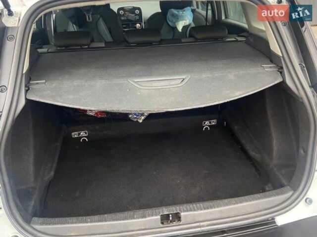 Білий Рено Кліо, об'ємом двигуна 1.46 л та пробігом 199 тис. км за 8700 $, фото 2 на Automoto.ua