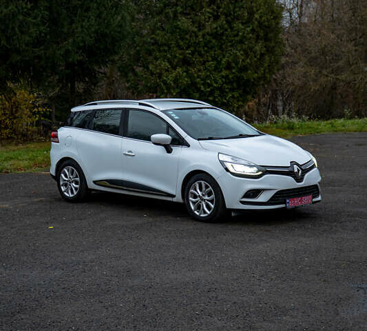 Белый Рено Клио, объемом двигателя 1.5 л и пробегом 192 тыс. км за 9700 $, фото 3 на Automoto.ua