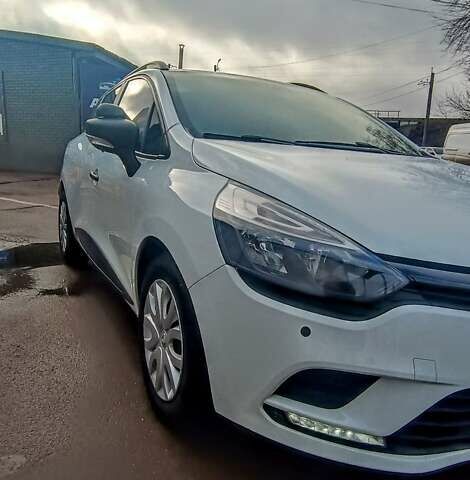 Білий Рено Кліо, об'ємом двигуна 1.46 л та пробігом 195 тис. км за 8800 $, фото 8 на Automoto.ua