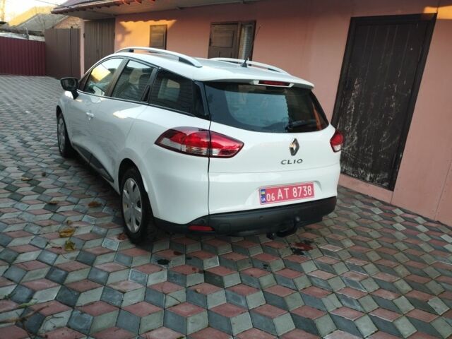 Белый Рено Клио, объемом двигателя 0 л и пробегом 189 тыс. км за 8950 $, фото 9 на Automoto.ua