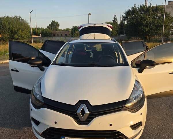 Білий Рено Кліо, об'ємом двигуна 1.46 л та пробігом 195 тис. км за 8700 $, фото 11 на Automoto.ua