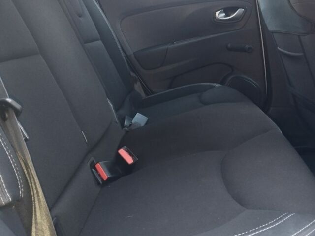 Белый Рено Клио, объемом двигателя 0 л и пробегом 189 тыс. км за 8950 $, фото 18 на Automoto.ua