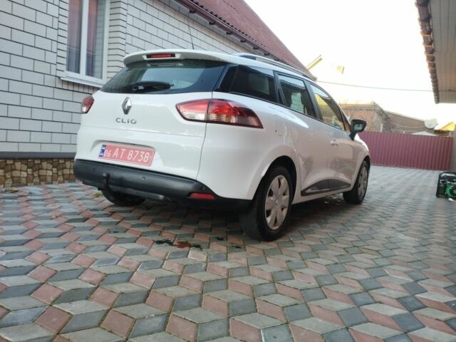 Белый Рено Клио, объемом двигателя 0 л и пробегом 189 тыс. км за 8950 $, фото 8 на Automoto.ua