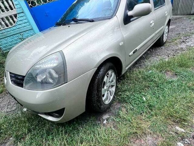 Бежевый Рено Клио, объемом двигателя 1.4 л и пробегом 189 тыс. км за 3500 $, фото 1 на Automoto.ua