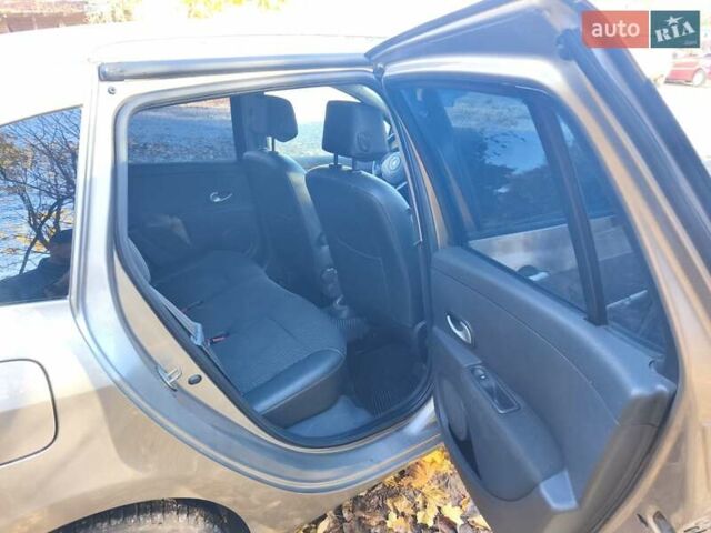 Бежевий Рено Кліо, об'ємом двигуна 1.46 л та пробігом 159 тис. км за 5900 $, фото 1 на Automoto.ua