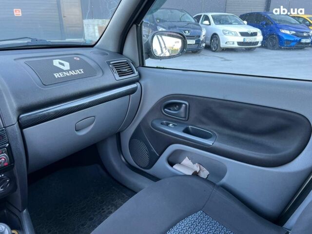 Бежевый Рено Клио, объемом двигателя 1.4 л и пробегом 228 тыс. км за 2790 $, фото 29 на Automoto.ua