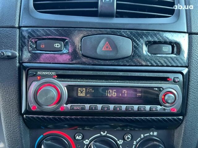 Бежевый Рено Клио, объемом двигателя 1.4 л и пробегом 228 тыс. км за 2790 $, фото 26 на Automoto.ua