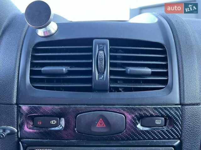 Бежевый Рено Клио, объемом двигателя 1.4 л и пробегом 228 тыс. км за 2790 $, фото 25 на Automoto.ua