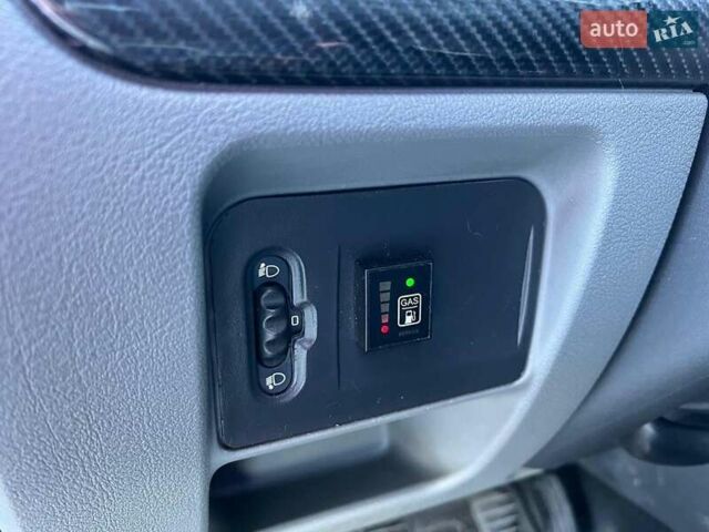 Бежевый Рено Клио, объемом двигателя 1.4 л и пробегом 228 тыс. км за 2790 $, фото 19 на Automoto.ua