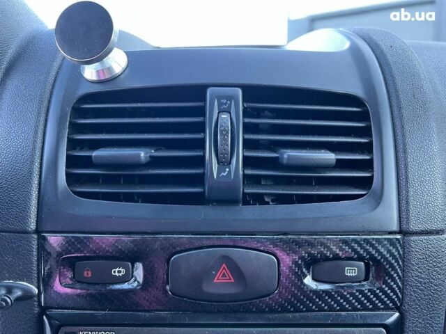 Бежевый Рено Клио, объемом двигателя 1.4 л и пробегом 228 тыс. км за 2790 $, фото 25 на Automoto.ua