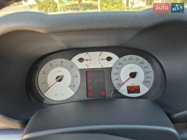 Бежевий Рено Кліо, об'ємом двигуна 1.4 л та пробігом 127 тис. км за 4300 $, фото 12 на Automoto.ua