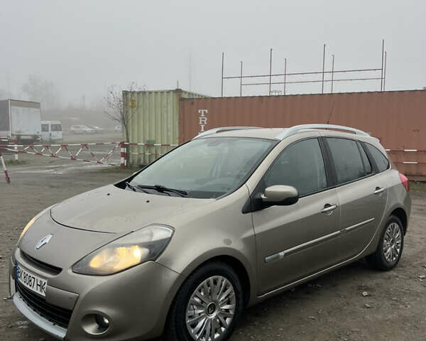 Бежевый Рено Клио, объемом двигателя 1.5 л и пробегом 366 тыс. км за 4850 $, фото 5 на Automoto.ua