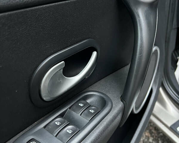 Бежевый Рено Клио, объемом двигателя 1.5 л и пробегом 366 тыс. км за 4850 $, фото 44 на Automoto.ua