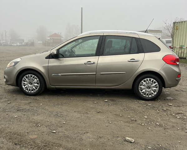 Бежевий Рено Кліо, об'ємом двигуна 1.46 л та пробігом 366 тис. км за 4600 $, фото 1 на Automoto.ua