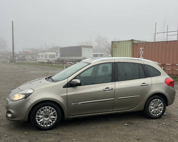 Бежевий Рено Кліо, об'ємом двигуна 1.46 л та пробігом 366 тис. км за 4600 $, фото 25 на Automoto.ua