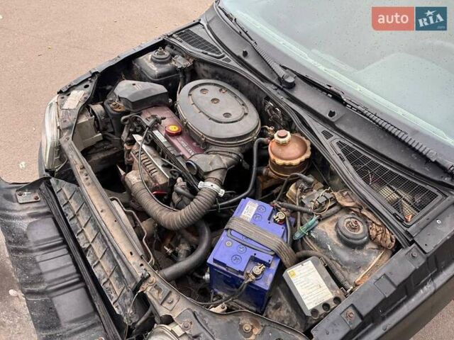 Черный Рено Клио, объемом двигателя 1.2 л и пробегом 250 тыс. км за 850 $, фото 10 на Automoto.ua