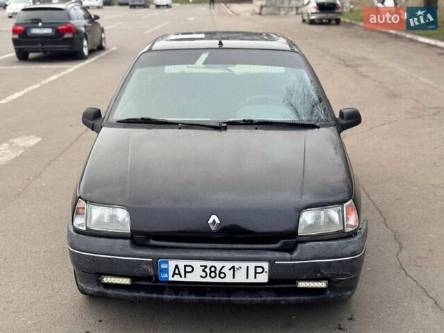 Черный Рено Клио, объемом двигателя 1.2 л и пробегом 250 тыс. км за 850 $, фото 1 на Automoto.ua