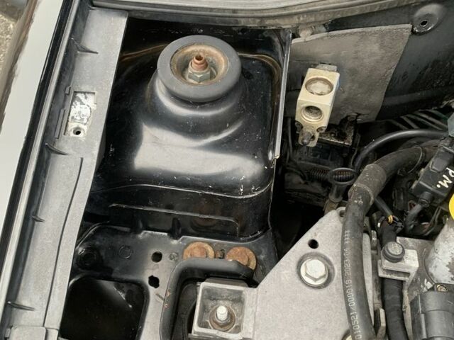 Чорний Рено Кліо, об'ємом двигуна 1.4 л та пробігом 260 тис. км за 2499 $, фото 14 на Automoto.ua