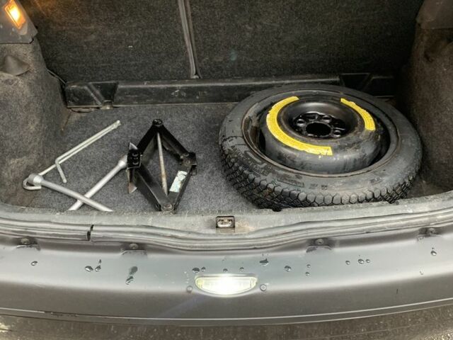 Чорний Рено Кліо, об'ємом двигуна 1.4 л та пробігом 260 тис. км за 2499 $, фото 9 на Automoto.ua