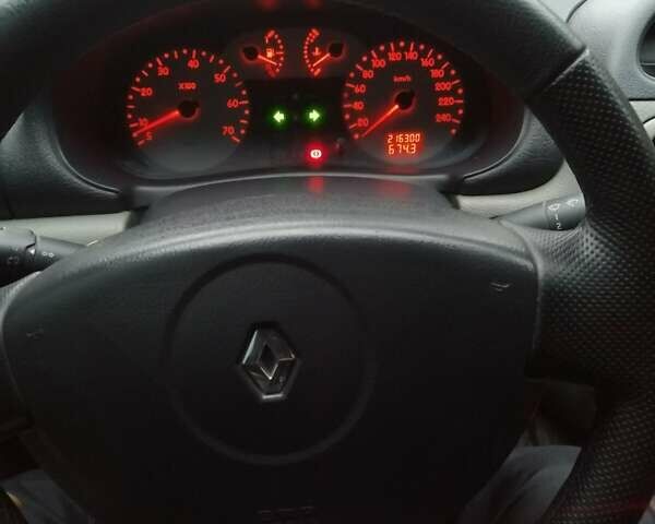Чорний Рено Кліо, об'ємом двигуна 1.4 л та пробігом 220 тис. км за 3500 $, фото 3 на Automoto.ua