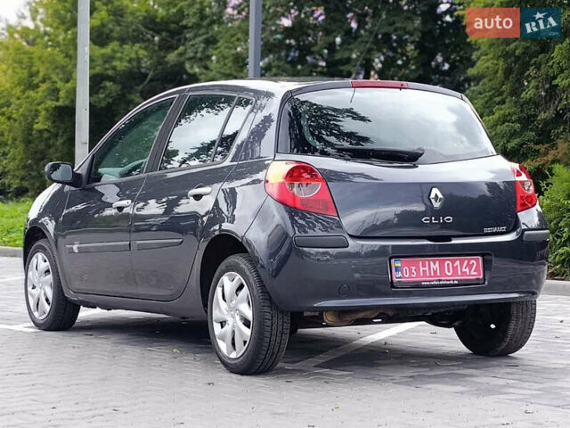 Чорний Рено Кліо, об'ємом двигуна 1.2 л та пробігом 215 тис. км за 4700 $, фото 5 на Automoto.ua