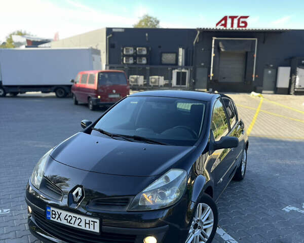 Чорний Рено Кліо, об'ємом двигуна 1.4 л та пробігом 239 тис. км за 4150 $, фото 3 на Automoto.ua