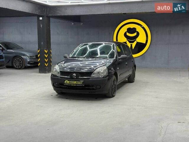 Черный Рено Клио, объемом двигателя 1.2 л и пробегом 212 тыс. км за 3700 $, фото 2 на Automoto.ua