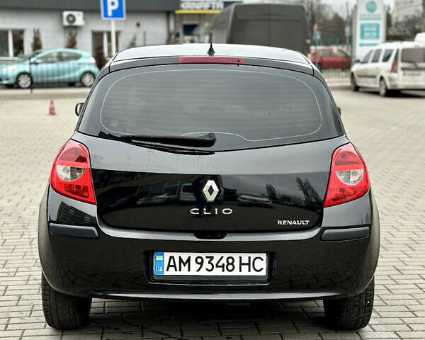 Чорний Рено Кліо, об'ємом двигуна 1.39 л та пробігом 285 тис. км за 4400 $, фото 6 на Automoto.ua
