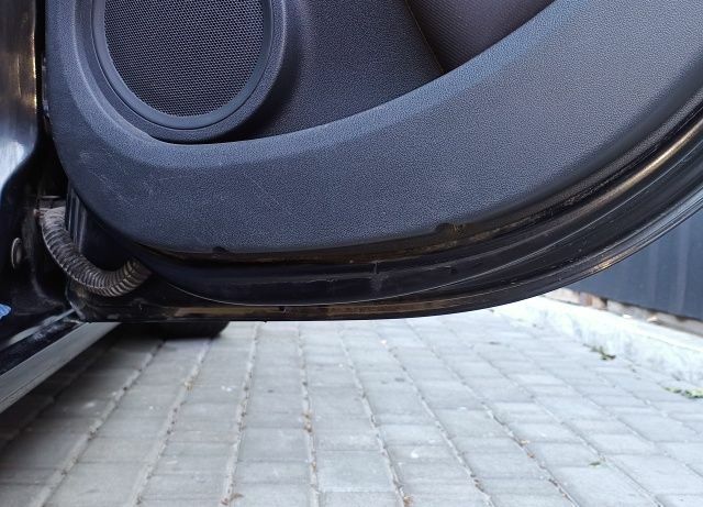 Чорний Рено Кліо, об'ємом двигуна 1.1 л та пробігом 305 тис. км за 3500 $, фото 21 на Automoto.ua