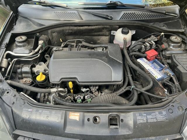 Черный Рено Клио, объемом двигателя 1.1 л и пробегом 220 тыс. км за 3900 $, фото 11 на Automoto.ua