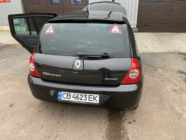 Черный Рено Клио, объемом двигателя 1.1 л и пробегом 220 тыс. км за 3900 $, фото 5 на Automoto.ua