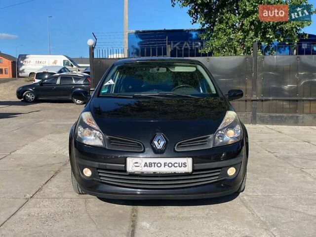 Черный Рено Клио, объемом двигателя 1.6 л и пробегом 272 тыс. км за 5490 $, фото 1 на Automoto.ua